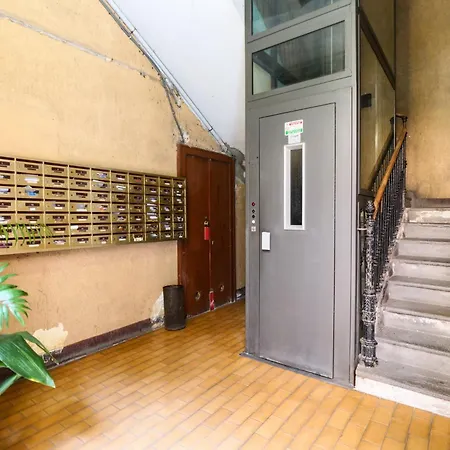 Custodi Premium Tra Navigli E Bocconi * 밀라노