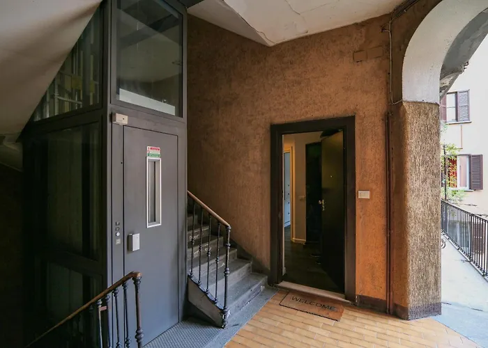 Custodi Premium Tra Navigli E Bocconi Lejlighed