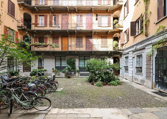 Custodi Premium Tra Navigli E Bocconi Lejlighed