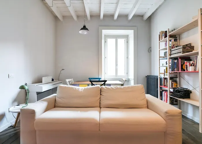 Apartment Custodi Premium Tra Navigli E Bocconi Milan